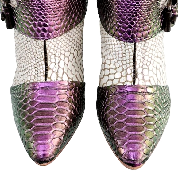 FREEBIRD BY STEVEN JOEY WHITE PEARL HOLOGRAM IRIDESCENT SNAKE CUSTOM BOOTIES - Picture 3 of 16